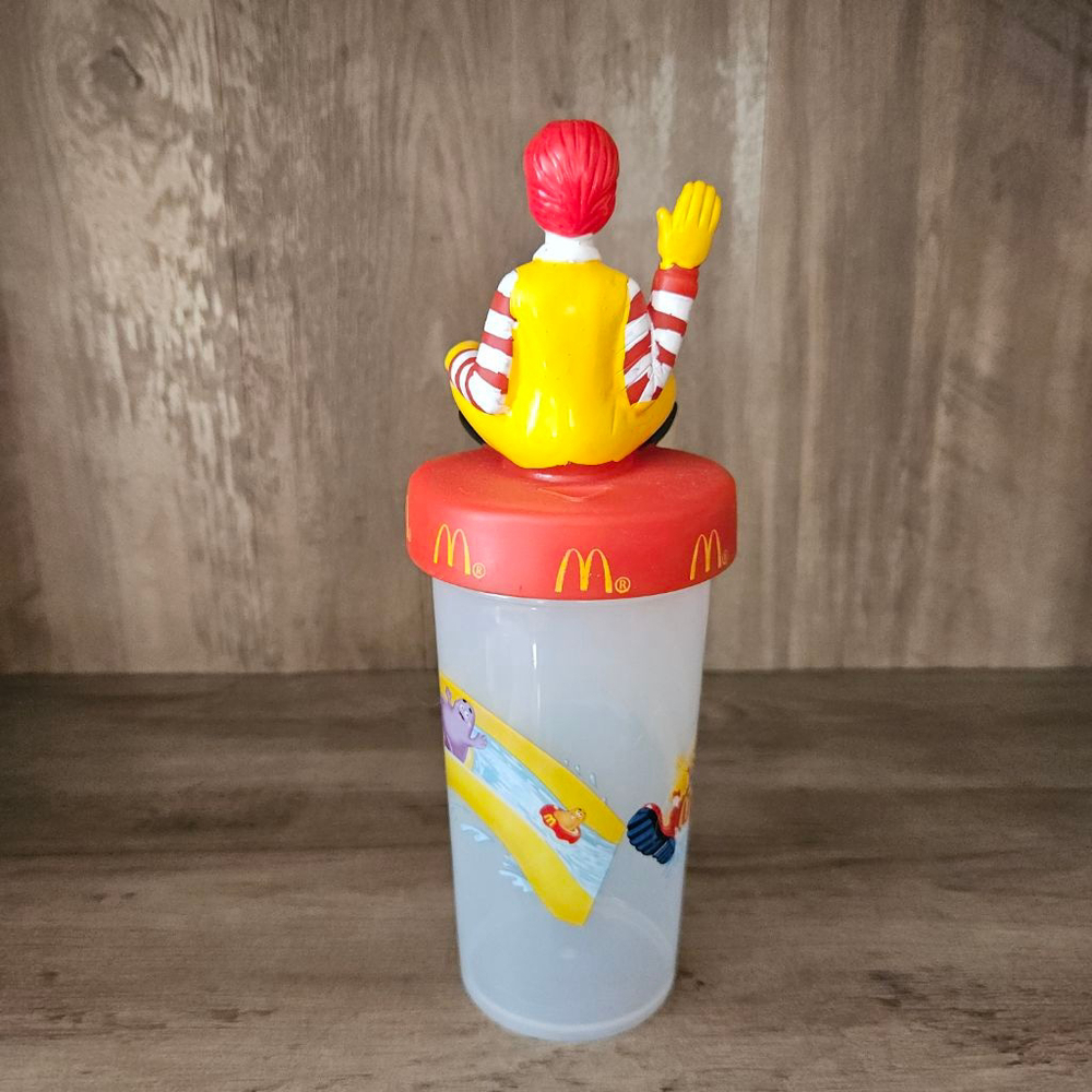 Vintage 2004 Mcdonalds Ronald McDonald Screw Lid Plastic Cup - Picture 2 of 3